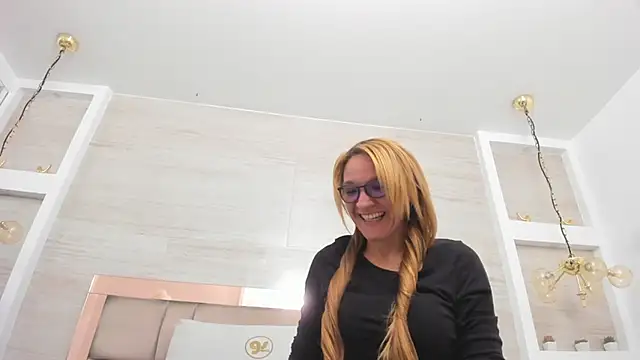 Snapshot of maddy_cartter chatting on 03/05/25, 03:08 maddy cartter online show from 03/05/25, 03:08