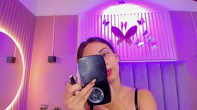 diosa cristal online show from 11/22/25, 03:38