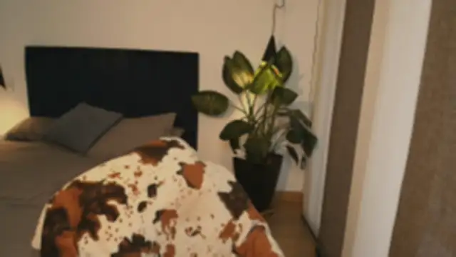 pansuggarofficial online show from 12/19/25, 11:23