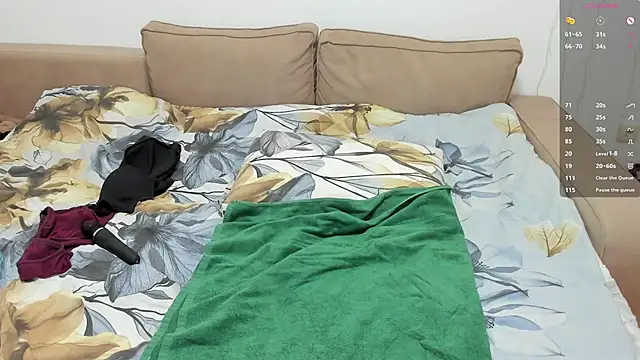 1lindsey1 online show from 04/14/26, 05:01