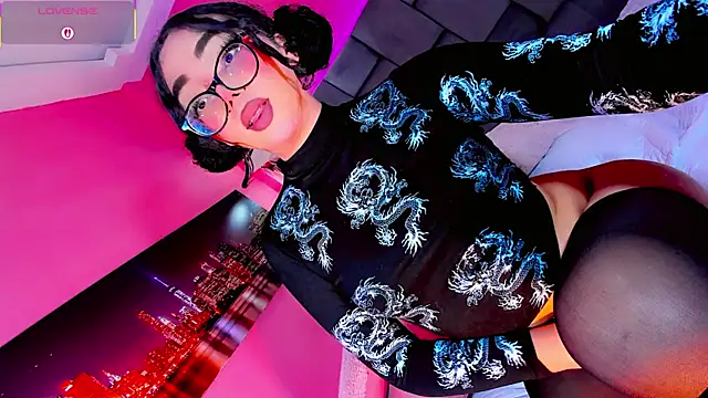 Saamanthaa11 online show from 04/12/26, 05:00