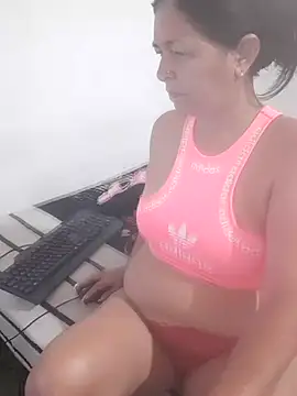 Snapshot of Dulcemature chatting on 01/22/25, 12:17 Dulcemature online show from 01/22/25, 12:17