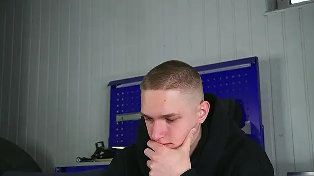 Snapshot of dustyn_fox chatting on 03/01/26, 07:08 dustyn fox online show from 03/01/26, 07:08