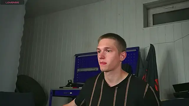 dustyn fox online show from 09/29/25, 04:12