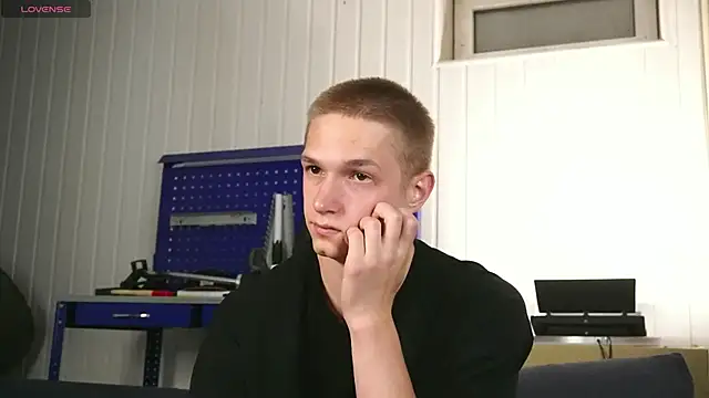 dustyn fox online show from 09/21/25, 04:34