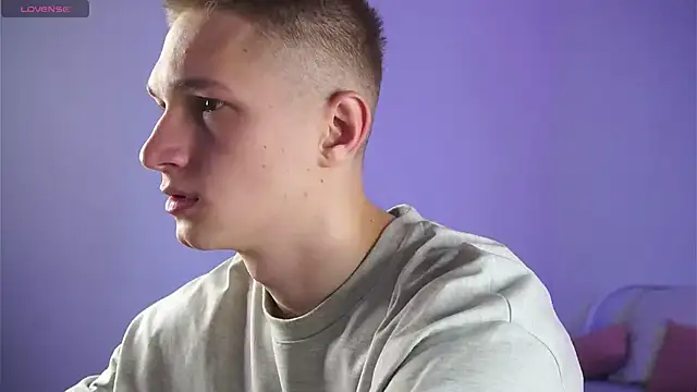 dustyn fox online show from 03/13/25, 06:23