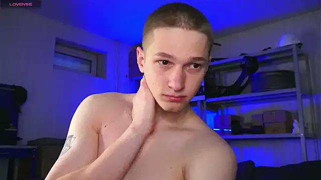 dustyn fox online show from 03/17/26, 03:04