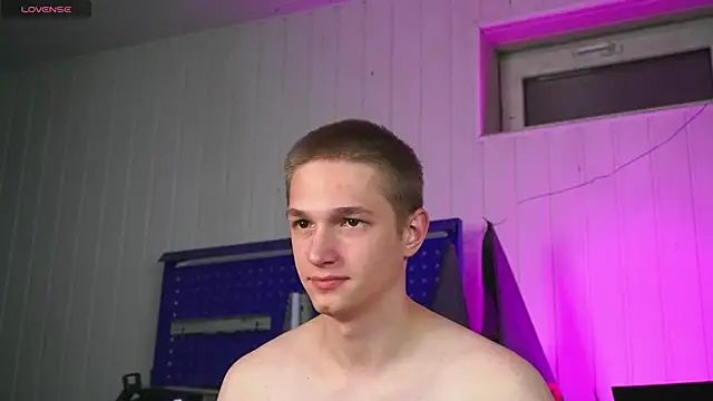 dustyn fox online show from 10/05/25, 04:31