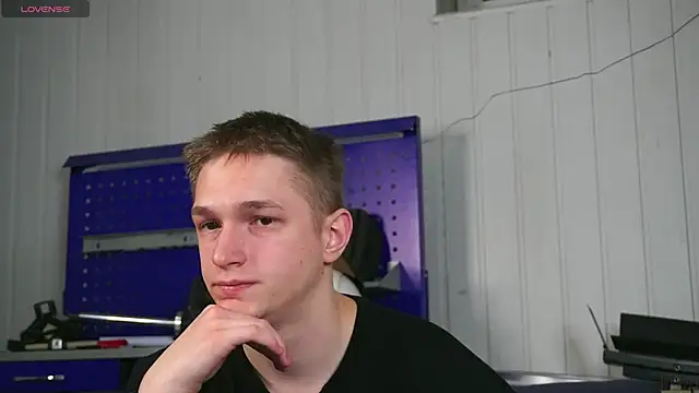 Snapshot of dustyn_fox chatting on 01/07/26, 03:06 dustyn fox online show from 01/07/26, 03:06