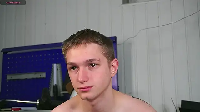 Snapshot of dustyn_fox chatting on 01/12/26, 03:52 dustyn fox online show from 01/12/26, 03:52