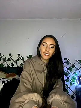 Snapshot of FrancellyHot chatting on 10/09/25, 11:49 FrancellyHot online show from 10/09/25, 11:49