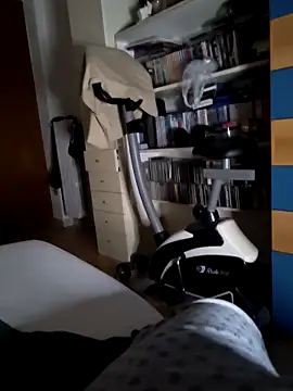 Nikart83 online show from 10/18/25, 05:59