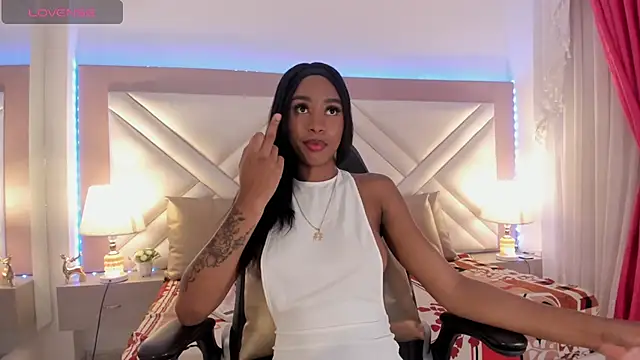  Shayra  online show from 04/07/26, 11:56