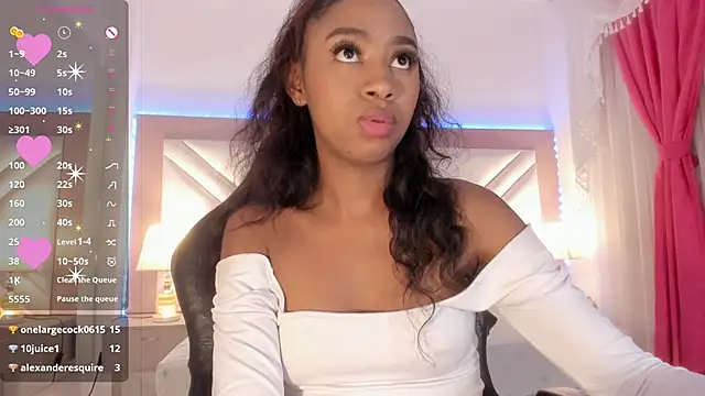 Snapshot of _Shayra_ chatting on 03/12/25, 05:49 Shayra online show from 03/12/25, 05:49