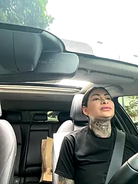 Iam Annii online show from 10/17/25, 09:16