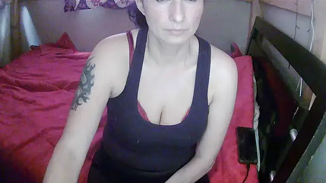 Snapshot of Jennys_room_77 chatting on 07/13/26, 08:41 Jennys room 77 online show from 07/13/26, 08:41