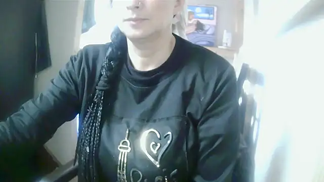 Snapshot of Jennys_room_77 chatting on 05/04/26, 08:11 Jennys room 77 online show from 05/04/26, 08:11