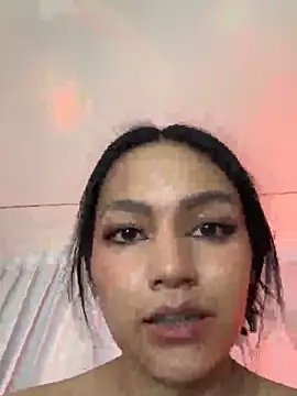 petitolivia online show from 10/08/25, 02:07