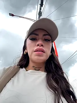 Effy Bonny online show from 11/15/25, 04:22