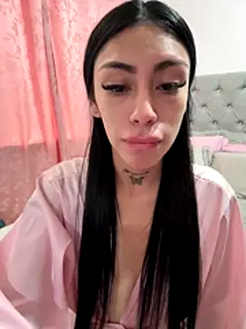 Effy Bonny online show from 11/28/25, 09:37