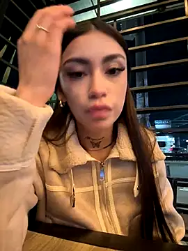 Effy Bonny online show from 11/14/25, 12:58