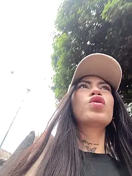 Effy Bonny online show from 10/14/25, 06:30