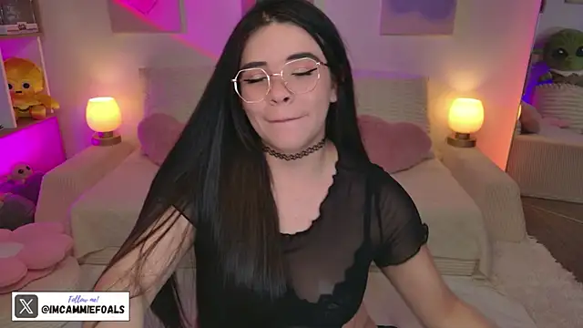 Snapshot of cammiefoalss chatting on 12/20/25, 06:11 cammiefoalss online show from 12/20/25, 06:11