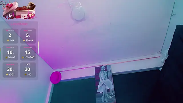 Kendall hornyy online show from 04/21/26, 01:42