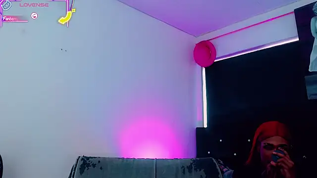 Kendall hornyy online show from 05/20/26, 07:33