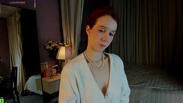 Dearly Emily online show from 04/10/26, 05:20