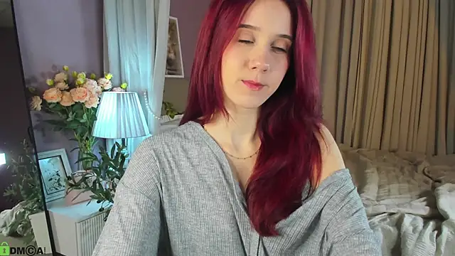 Snapshot of Dearly_Emily chatting on 07/16/26, 05:21 Dearly Emily online show from 07/16/26, 05:21