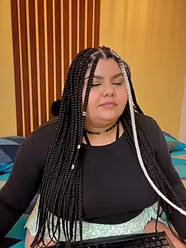  Shara Handal  online show from 10/23/25, 07:40