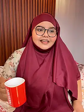  Shara Handal  online show from 01/14/26, 10:52