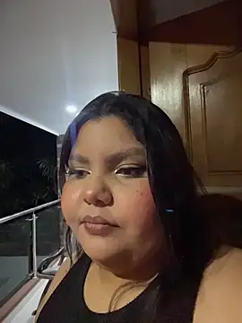 Snapshot of _Shara_Handal_ chatting on 05/17/26, 09:31 Shara Handal online show from 05/17/26, 09:31