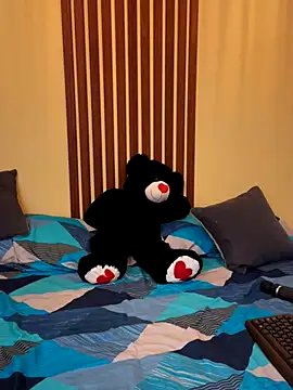  Shara Handal  online show from 10/25/25, 10:25