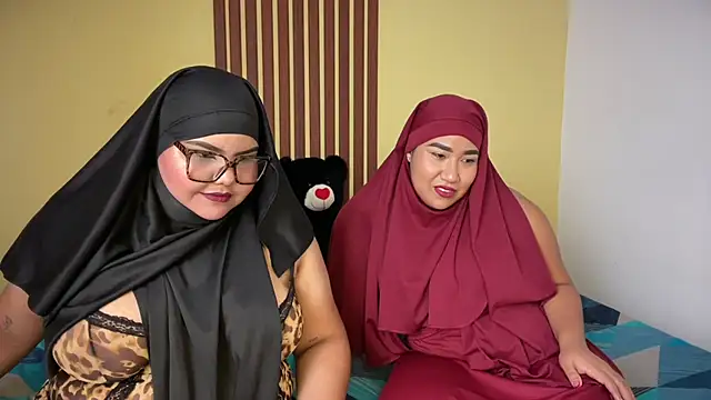 Snapshot of _Shara_Handal_ chatting on 03/08/26, 09:01 Shara Handal online show from 03/08/26, 09:01