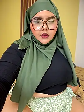  Shara Handal  online show from 02/04/26, 07:03