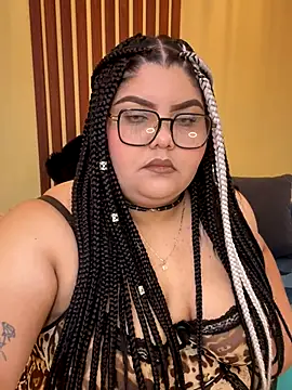  Shara Handal  online show from 10/26/25, 09:53