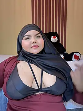 Snapshot of _Shara_Handal_ chatting on 03/01/25, 12:01 Shara Handal online show from 03/01/25, 12:01