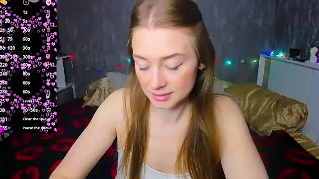 Snapshot of Demure_Smile chatting on 11/14/25, 02:15 Demure Smile online show from 11/14/25, 02:15