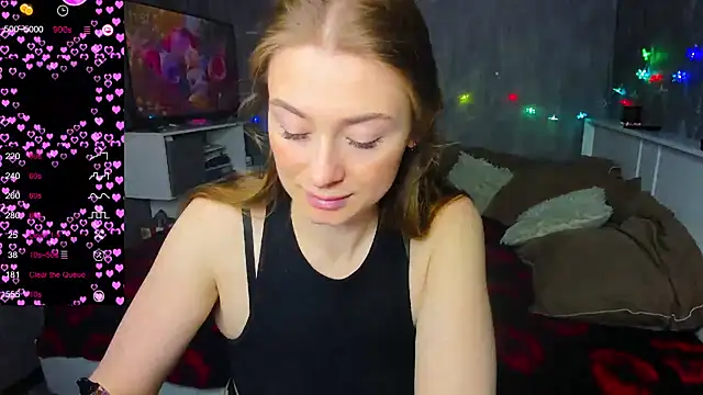 Snapshot of Demure_Smile chatting on 11/20/25, 06:58 Demure Smile online show from 11/20/25, 06:58