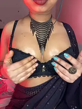 Snapshot of Hot-sexy222 chatting on 01/16/26, 04:11 Hot-sexy222 online show from 01/16/26, 04:11