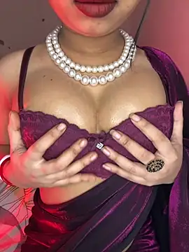 Snapshot of Hot-sexy222 chatting on 01/11/26, 10:00 Hot-sexy222 online show from 01/11/26, 10:00