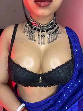 Snapshot of Hot-sexy222 chatting on 02/15/26, 01:50 Hot-sexy222 online show from 02/15/26, 01:50