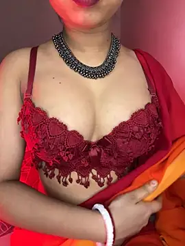 Snapshot of Hot-sexy222 chatting on 04/18/26, 04:20 Hot-sexy222 online show from 04/18/26, 04:20