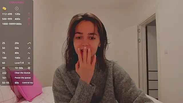 JudyAngil online show from 11/06/25, 06:28