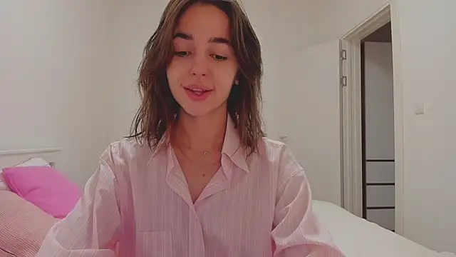 JudyAngil online show from 11/11/25, 06:19