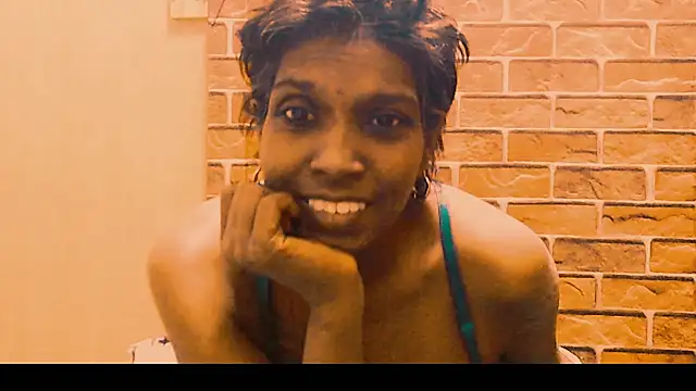Fuckable Nasty MILF online show from 06/24/26, 04:33