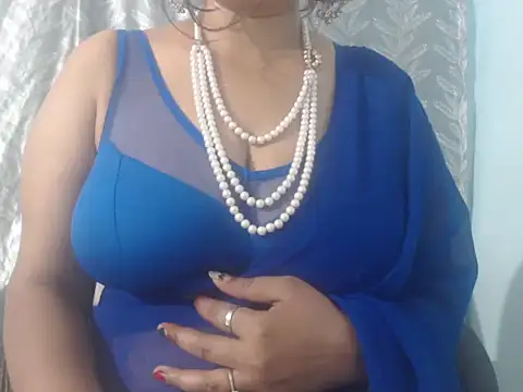 Snapshot of cute-priy chatting on 03/29/26, 04:03 cute-priy online show from 03/29/26, 04:03