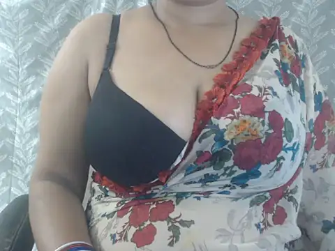 Snapshot of cute-priy chatting on 07/02/26, 04:29 cute-priy online show from 07/02/26, 04:29